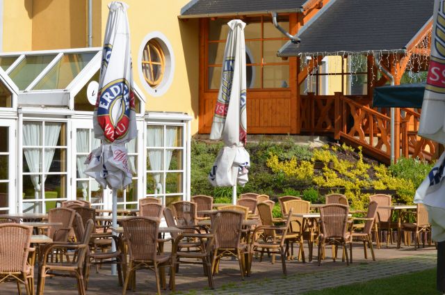 Seehotel-Spreewald-Restaurant &amp; Service-In-Side &amp; Out-Side -Garten-Restaurant -Terrasse -Frühstücks-Garten-Saal -Spreewald-Stube -Grillplatz-Garten -Hochzeits-Saal / Seehotel-All-Relax-Service-Location -Weinstube -Clubraum -Kamin-Zimmer -Terrassen