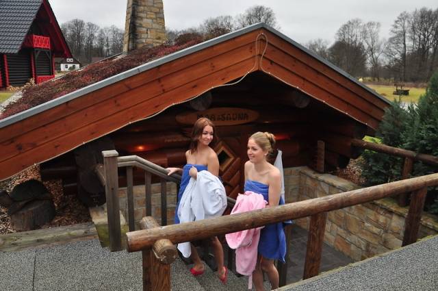 Seehotel-Burg-Spreewald- All-Geldgeschenk-Gutscheine- Wertgutscheine- Wunschgutscheine kaufen / Seehotel-Burg-Spreewald-Urlaub-Freunde schenken- Freude haben- Freude teilen!