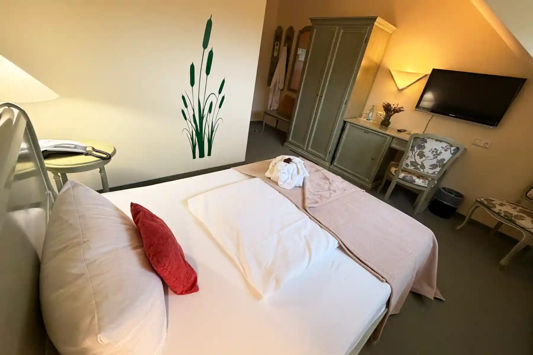 Seehotel Burg, Einzelzimmer, Bild 02