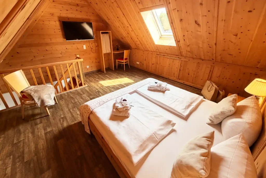 Seehotel Burg, Suite Zirbelhof, Bild 06