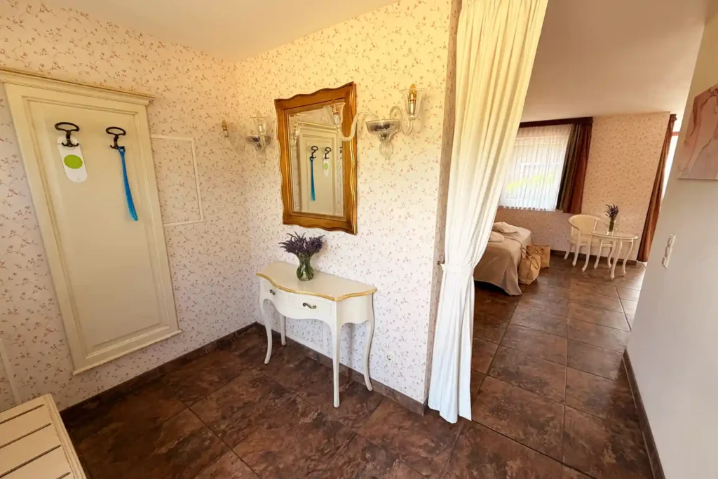 Seehotel Burg, Wellnesssuiten Dreiseitenhof, Bild 04