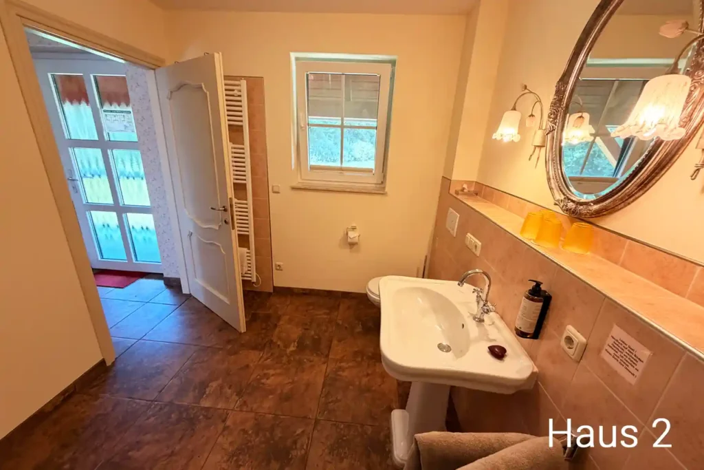 Seehotel Burg, Wellness-Suite im Dreiseitenhof, Haus 2, Bild 01